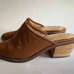 Handmade Brown Leather Women's Mules